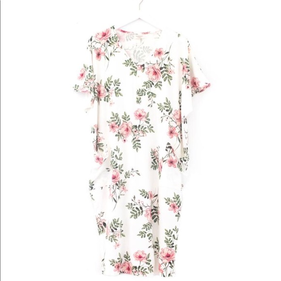 Dwell and slumber cocoon gown - Picture 1 of 2